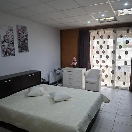 Kombfapartment Apartment