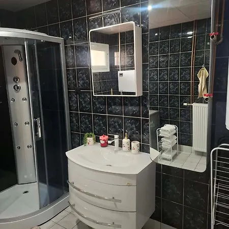 Kombfapartment Apartment Berkowiza